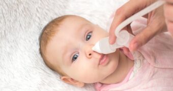 Nasensauger beim Baby