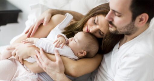 Bonding - Beziehung aufbauen zwischen Baby und Eltern