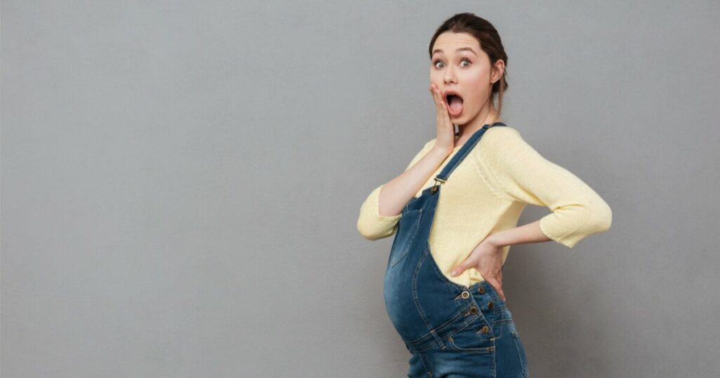 Schwangere Frau schockiert