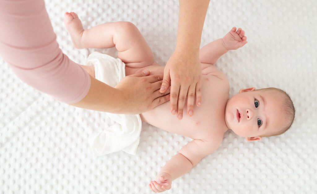 Sonnenmond - Babymassage: Anleitung und Tipps für zu Hause