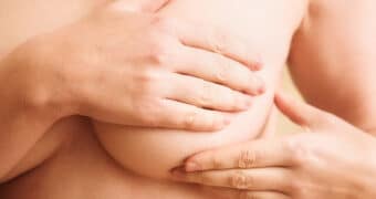Brust ausstreichen / Milch ausstreichen - Wie du Milch von Hand gewinnst oder die Brust bei Milchstau oder während des Abstillens entleerst.
