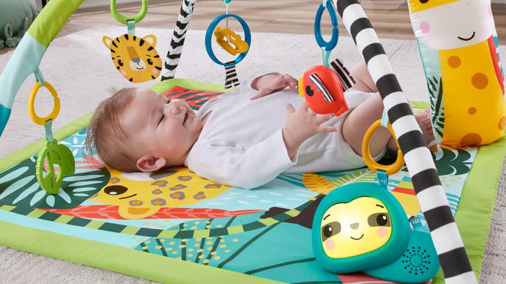 Diese Spielzeuge fördern die Kompetenzen deines Babys