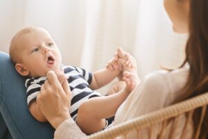 Verkehrte Welt bei Babys Jungs reden mehr als Maedchen - Verkehrte Welt: Warum männliche Babys mehr quasseln als Mädchen