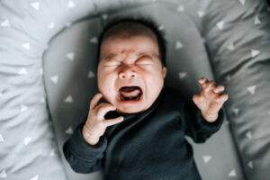 Baby schreien lassen? Bitte nicht!
