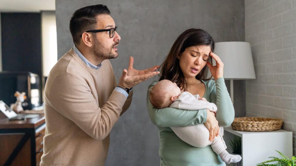 Baby-Betreuung: Wie ihr sie achtsam miteinander abstimmt!